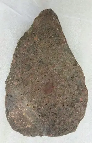 月球角砾岩陨石 写美篇所谓角砾岩陨石,是在行星撞击月球时一些岩石