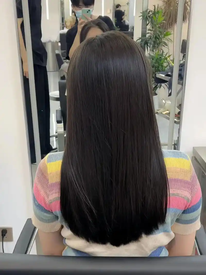 适合所有脸型女生都可以剪的层次感中长发