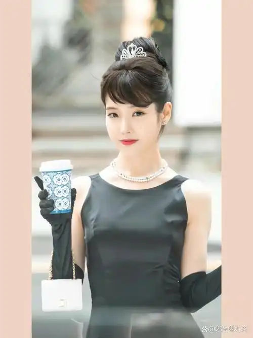 《德鲁纳酒店》中 iu 的精湛演技与造型,令人惊艳!