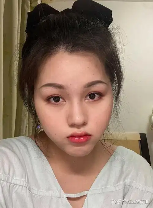 女生们素颜都是什么样的