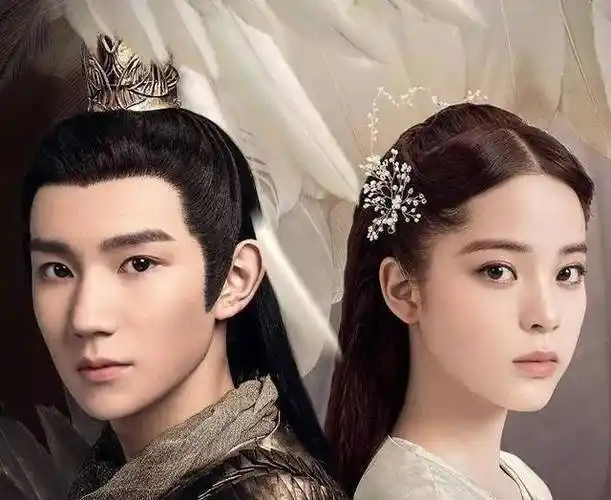 当初有多甜,现在就有多打脸.疼不疼痛不痛只有赵丽颖知道.