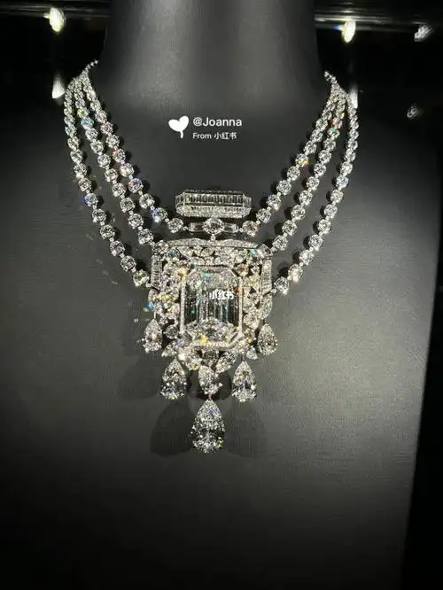 香奈儿5号香水100周年高级珠宝展迪拜站