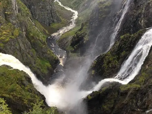 ▼沃尔令斯大瀑布,居高临下俯瞰瀑布的美景,令人难忘.