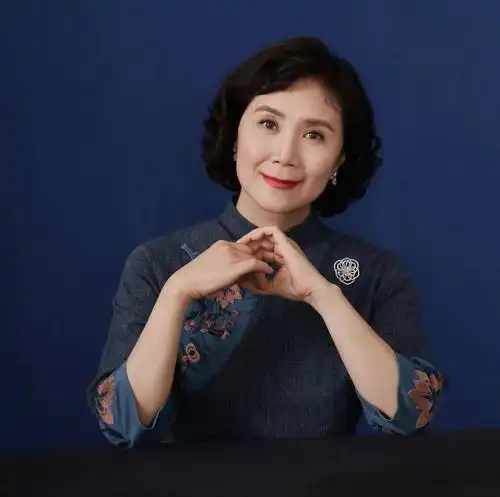 建校70周年特辑桃李篇91严晓频演员对艺术要有敬畏之心