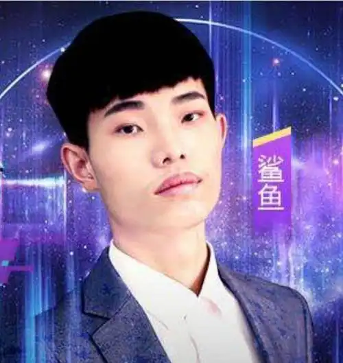 和平精英:鲨鱼哟拍卖自己,起拍价100元/小时,拍卖内容很真实!