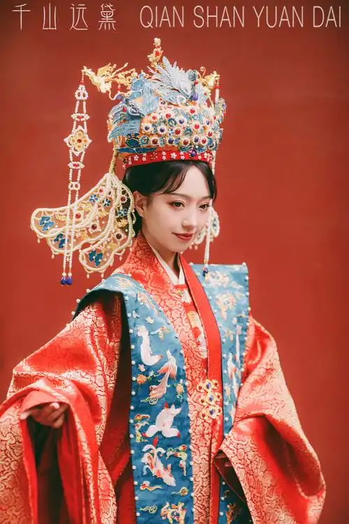 千山远黛 |  明皇后大衫明制汉服女婚服云锦凤冠霞帔花嫁原创设计