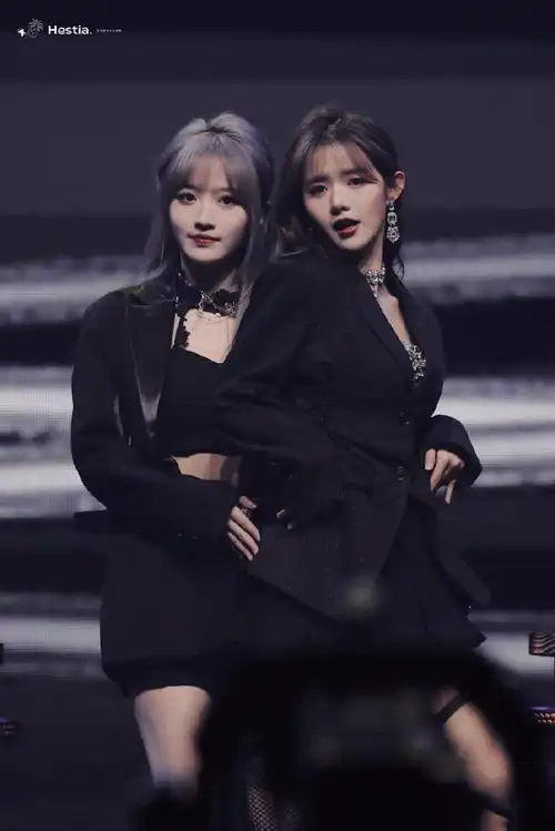 杉杉源源 岁岁年年##姜杉费沁源9to9