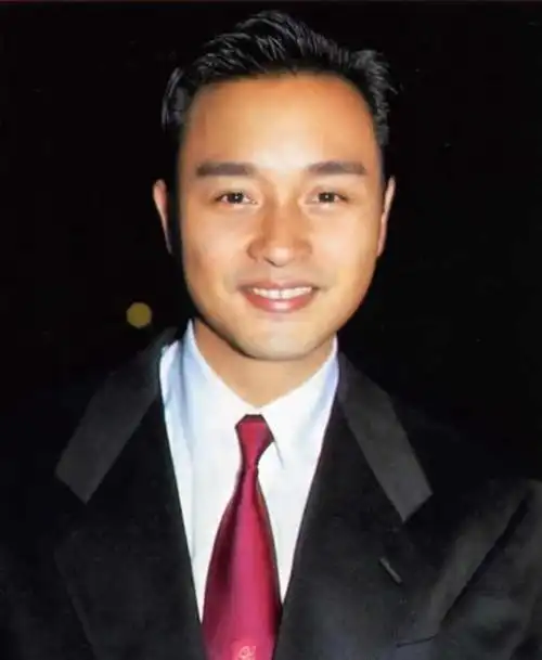 张国荣背头发型永远的经典