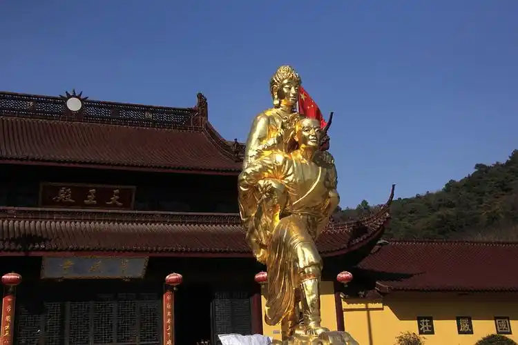 11月15日带你一起去领5斤排骨 10斤芋头128元游欧洲城太湖十八湾明珠