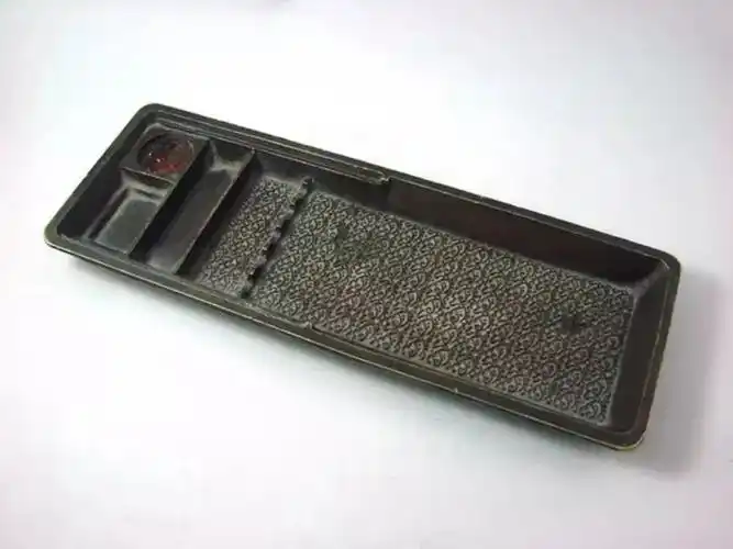 但是古代的书房与现在的书房是不一样的,还是非常有讲究的,虽然古代的