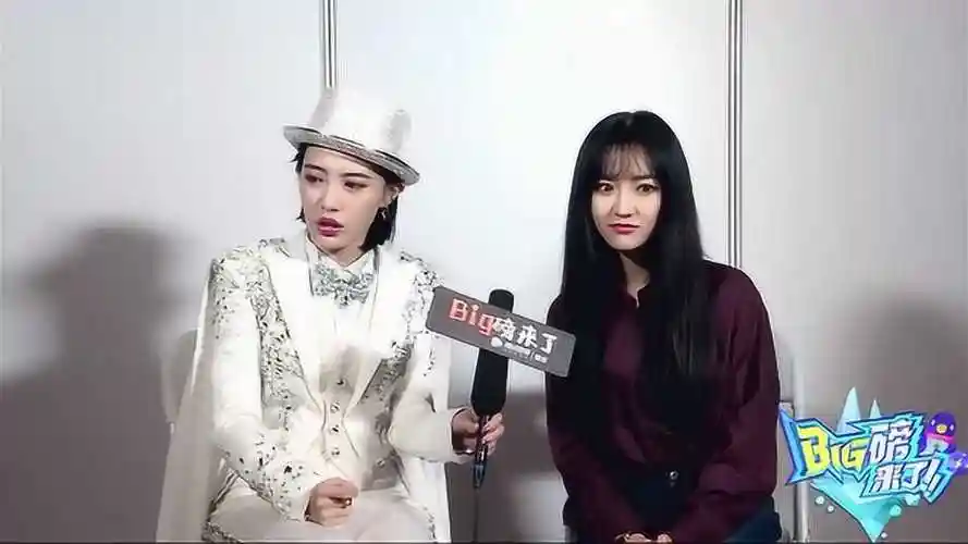 戴萌莫寒专访:爆料上台前会相互加油鼓励