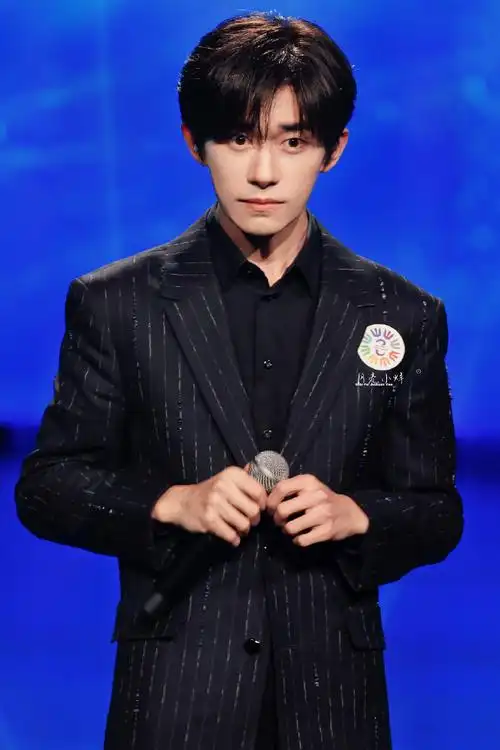 易烊千玺 米兰时装周##易烊千玺献唱不辞星海##易烊千玺电影小小的我