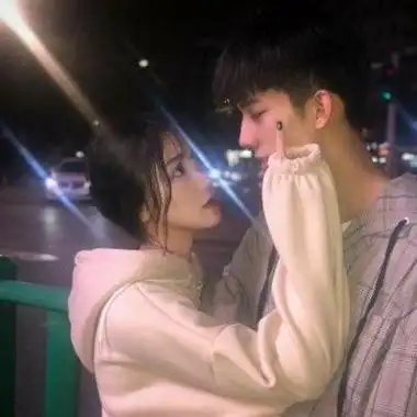 烟火气情侣头像双人一对两张个性网图