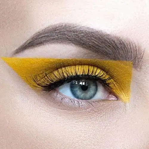 出游灵感妆#  几何形眼妆,太有创意啦~    #城市寻美记