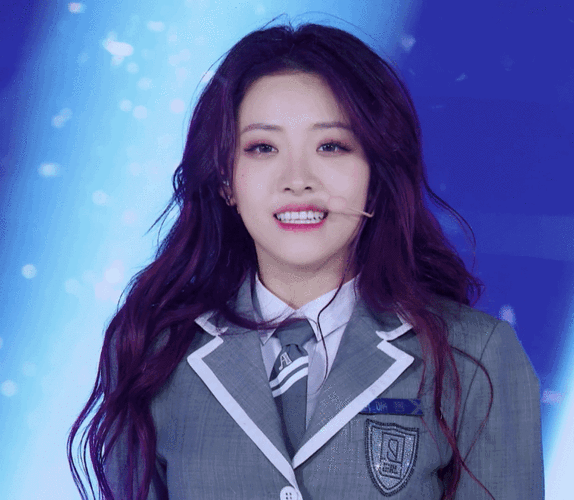 喻言灿烂笑容心动事件宝藏女孩梯形笑表情包图片合集