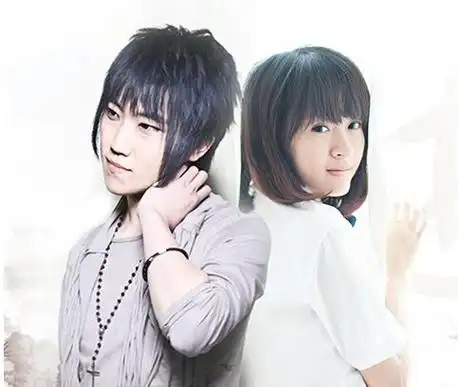 在利益面前什么都不值得一提,据悉,阿悄之所以在微博撕逼徐良两个观点