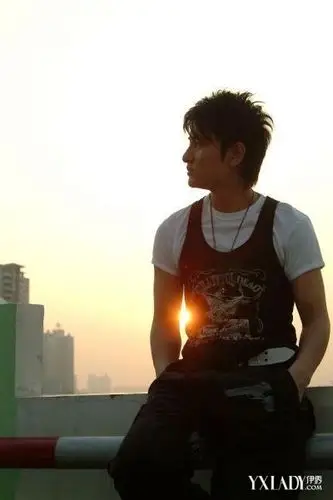 图贾乃亮电视剧雪在烧演绎苦情伦理悲剧催人泪下