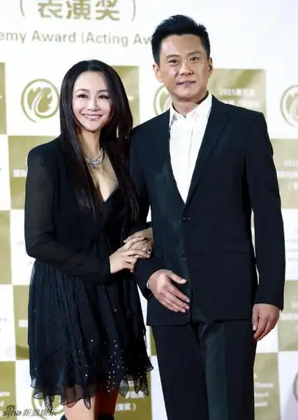 曹颖的老公是谁叫什么名字 与王斑是一对模范夫妻