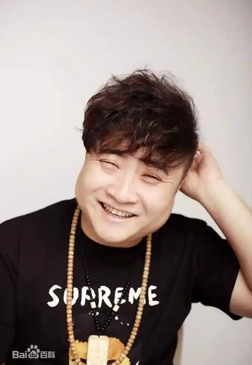 演员乔杉,一脚踏进娱乐圈一脚留在洗脚城,成名之后没