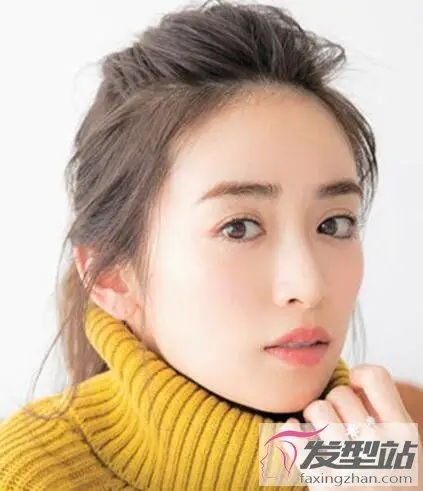 刘海往上梳的发型 这样扎彰显甜美淑女范