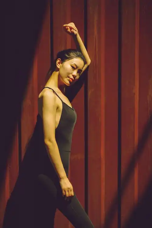 王家卫电影色调人像写真回