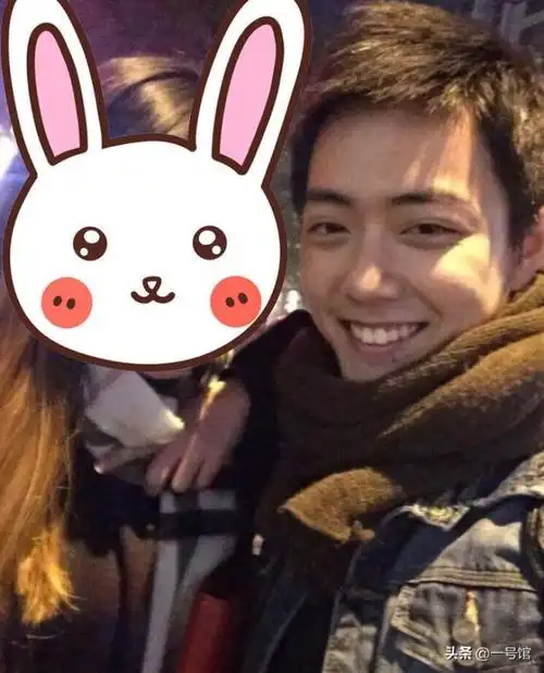 肖战大学女朋友肖战出道前的旧照言论被扒出