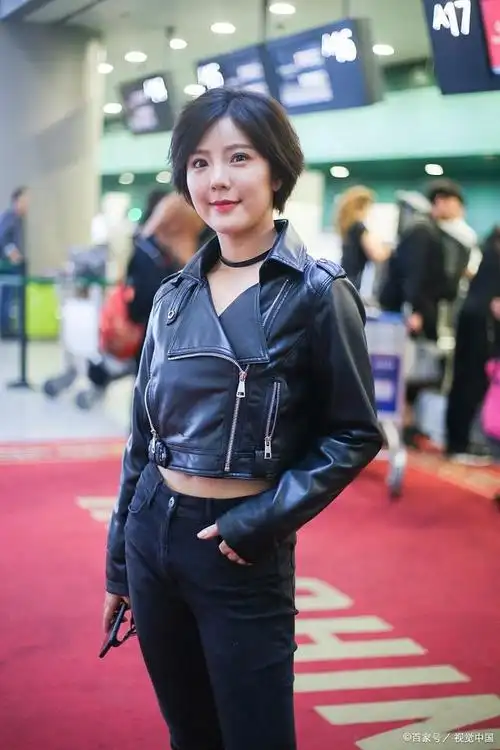 35岁赵奕欢 女人味十足 美貌与实力并存 不愧是"宅男女神"!