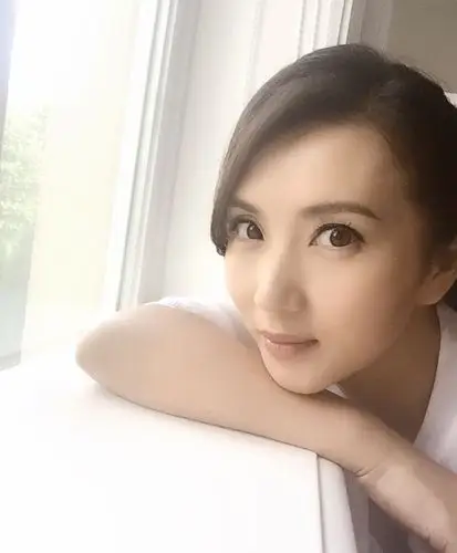 41岁陈好曝近照,性感又端庄地位比肩老戏骨,成为易烊千玺老师?