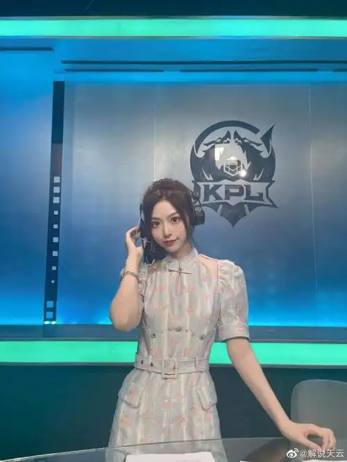 kpl解说天云晒照帮我挑一张出来我精致的修一下