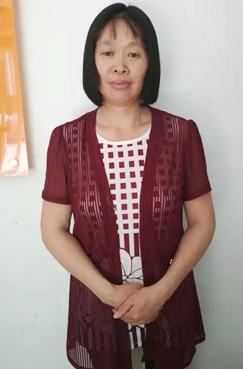 预约18337号雷阿姨 _5年工作经验_湖北恩施人_电话/微信:18351583121