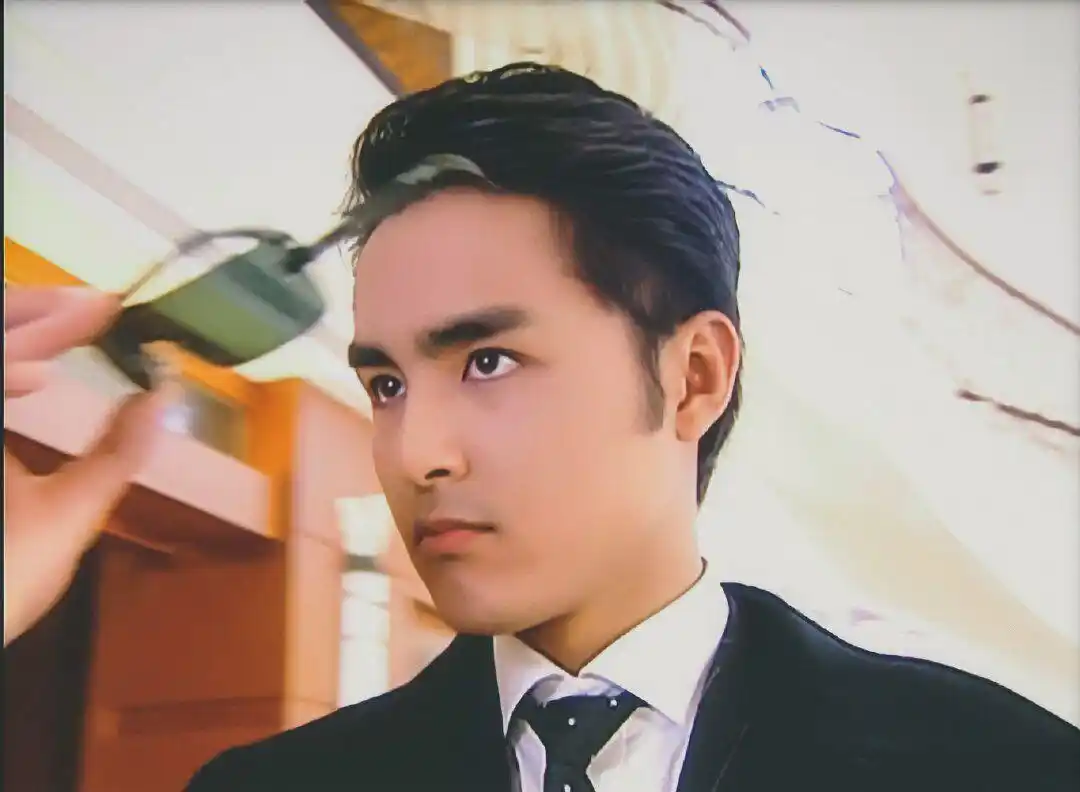 经典偶像剧《王子变青蛙》明道和陈乔恩演绎甜蜜爱恋,真爱永恒