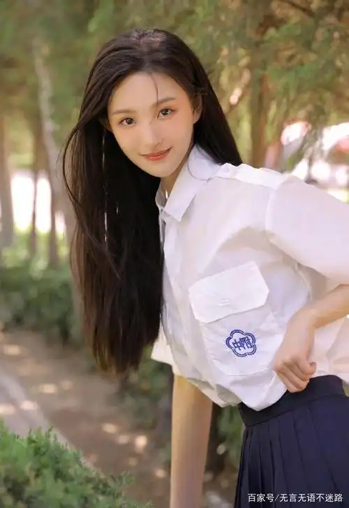 女神来袭,北影校花王思洁 ,高中生装扮,瞬间怦然心动的感觉