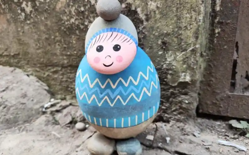 鹅卵石创意手工,怎么用鹅卵石制作人物.