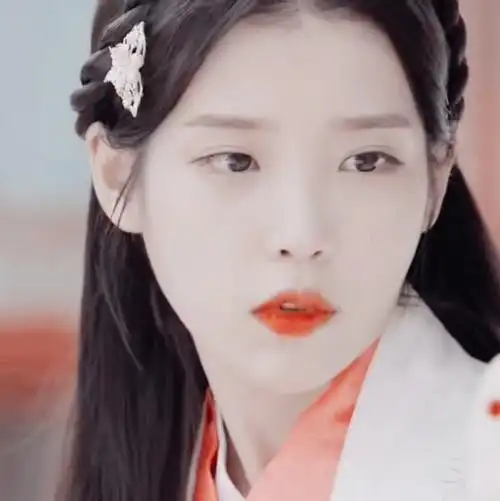 惊鸿一瞥19李知恩古装头像