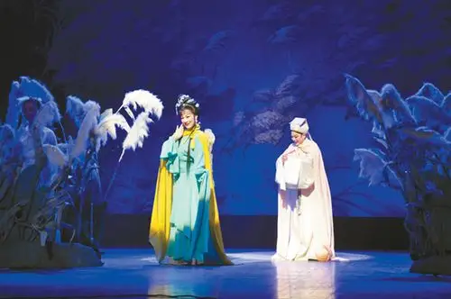 《何文秀传奇》剧照