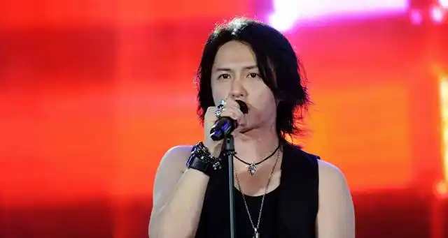 张淇是黑豹的第几任主唱