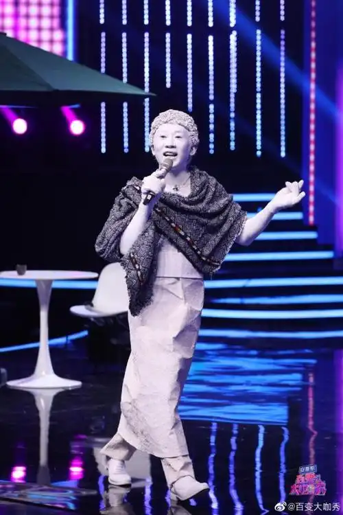 不设舞台边界解构经典场面百变大咖秀收视四网第一