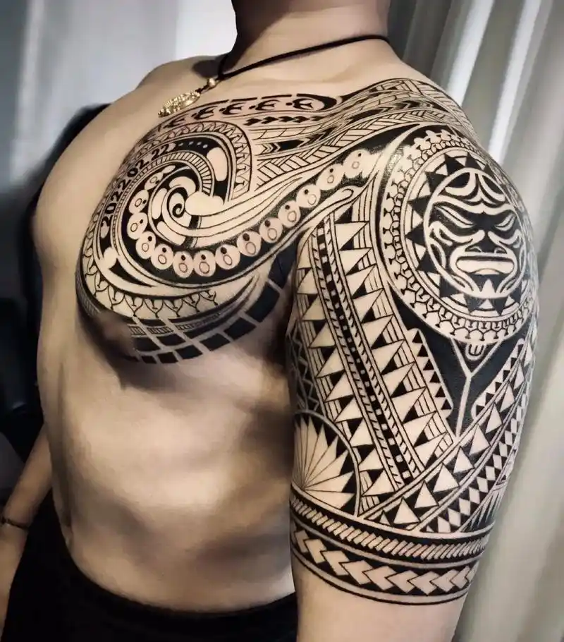 青岛纹身|部落图腾制作完成.本店设计绘稿 欢迎预约创作#纹身 - 抖音