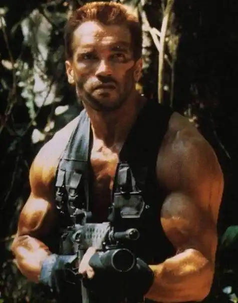 阿诺施瓦辛格:曾经无论我敲开哪扇门,都会被人关上_父亲_哥哥_美国