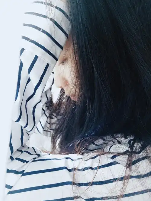 茶余饭后,一个人静静的思考着,思考着.