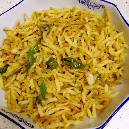 果果跟糖糖做的素炒洋芋叉叉