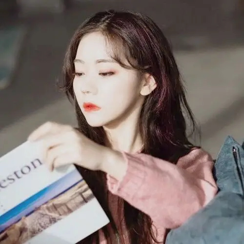 自制头像:张紫宁