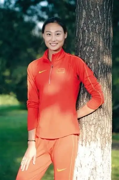 李玲 撑杆跳"女神"曾获国家奖学金