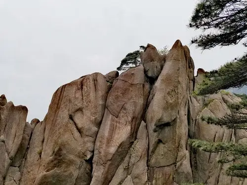 奇险峻秀的黄山美景