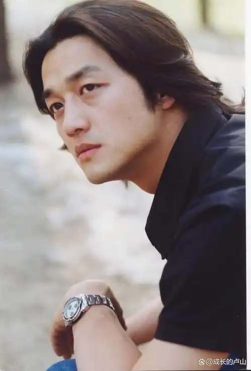 人菜瘾大的李亚鹏,54岁还没长出自知之明!