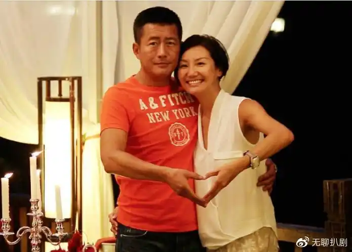 高曙光与结婚小16岁娇妻结婚6年,前妻江珊带女儿如今也收获幸福