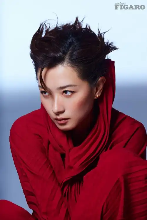 万茜武侠大片##万茜费加罗十一月封面##万茜超话