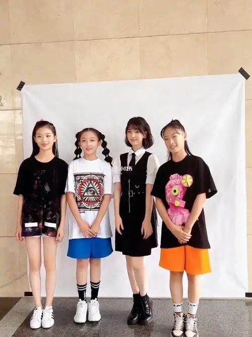 李昕融融宝昨天去央视录制节目啦