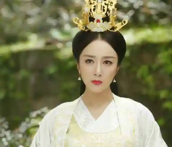 楚汉传奇虞姬扮演者楚汉传奇中的千古美人虞姬