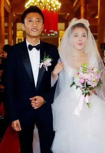 唐笑再谈超女重聚暗示许飞已成公敌只有自己愿意当和事佬